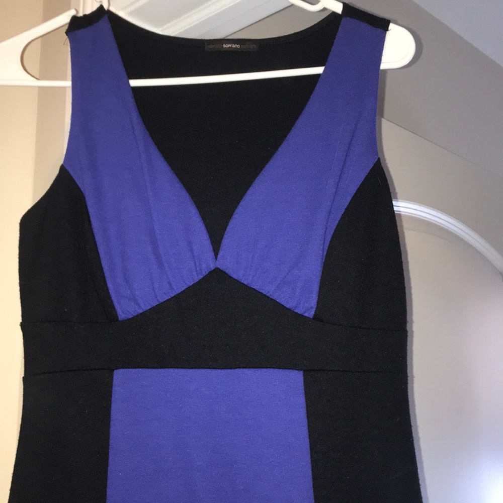 Dress - Picture 2 of 3